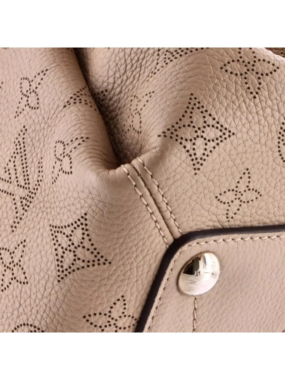 Louis Vuitton Babylone Handbag Mahina #342967L24B